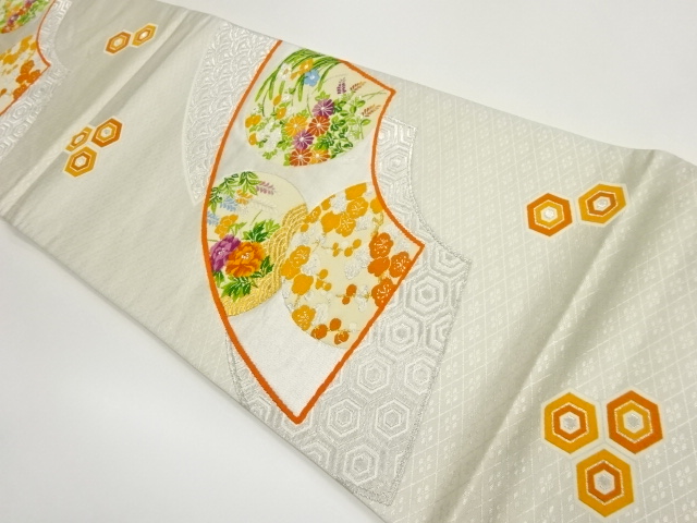 地紙に花々・古典柄模様織出し袋帯